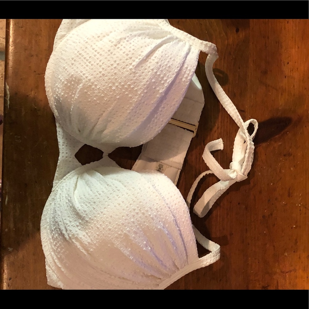 Victoria’s Secret swim top 36DD